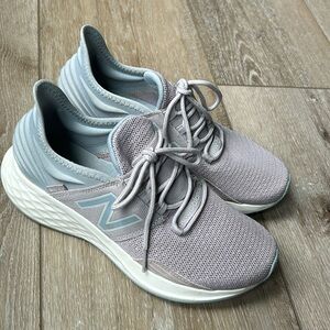 New Balance ROAV Fresh Foam women’s size 8